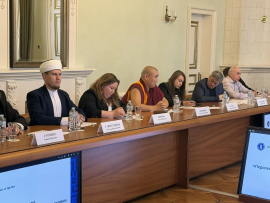 Муфтий Московской области принял участие в межконфессиональном круглом столе по подготовке военных священников в НИУ ВШЭ