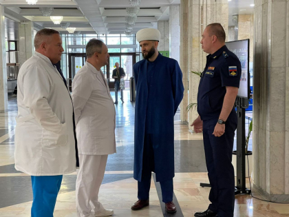 Дауд хазрат Мухутдинов встретился с руководством Центрального госпиталя им. А. А. Вишневского